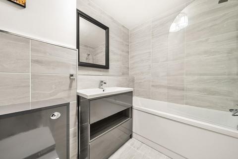 Flat 3, Rosewood Court, 2 Tudor Road, Kingston Upon Thames, KT2 6AW