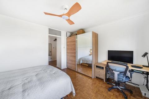 Flat 3, Rosewood Court, 2 Tudor Road, Kingston Upon Thames, KT2 6AW