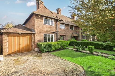 3 bedroom semi-detached house for sale, Cumberland Road, Bromley