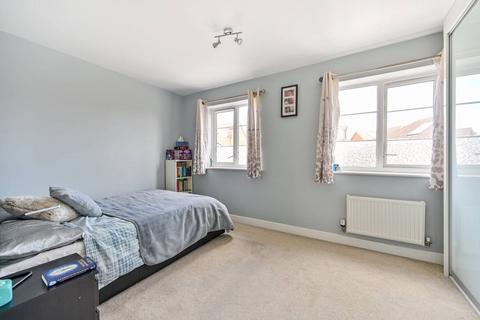 5 Kings Reach, Slough, SL3 7QE