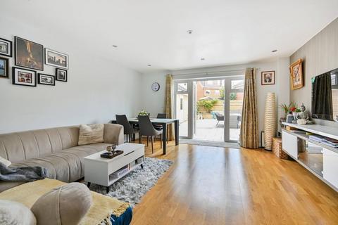 5 Kings Reach, Slough, SL3 7QE