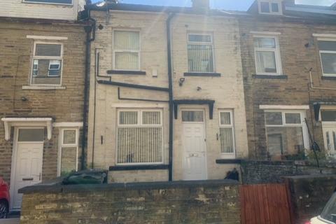 2 bedroom terraced house to rent, Nelson Street, Allerton BD15
