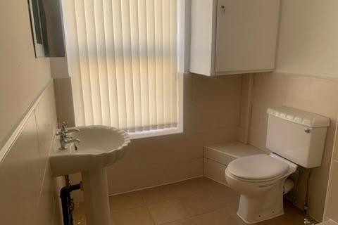 2 bedroom terraced house to rent, Nelson Street, Allerton BD15