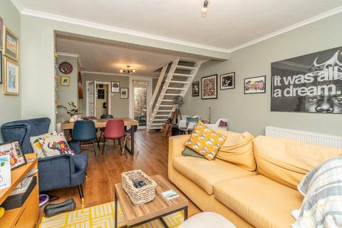 74 Glencoe Road, Bushey, WD23 3DS