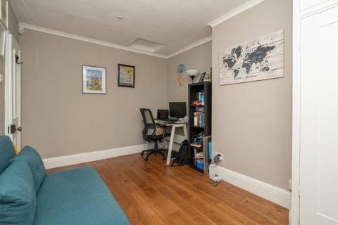74 Glencoe Road, Bushey, WD23 3DS