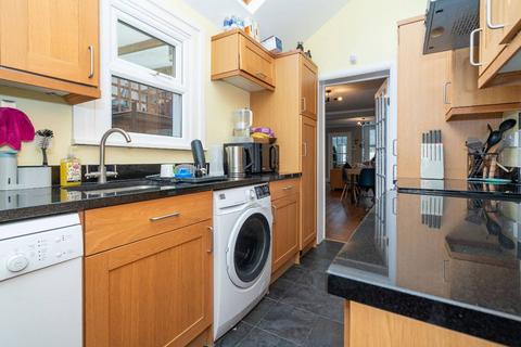 74 Glencoe Road, Bushey, WD23 3DS