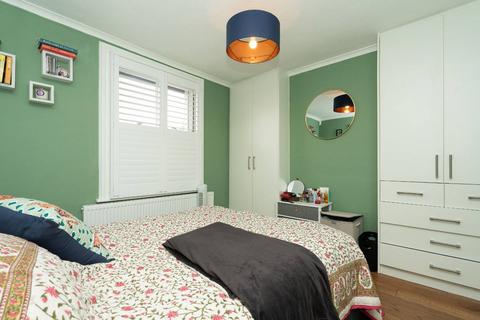 74 Glencoe Road, Bushey, WD23 3DS