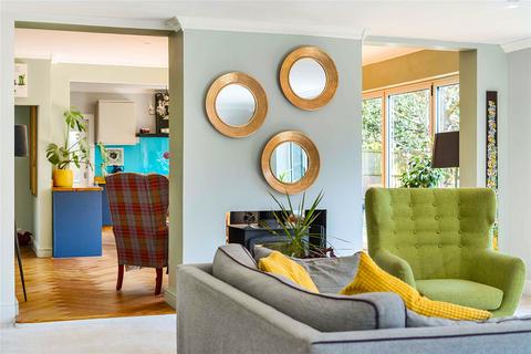 3 Cheapside, Horsell, Woking, GU21 4JG