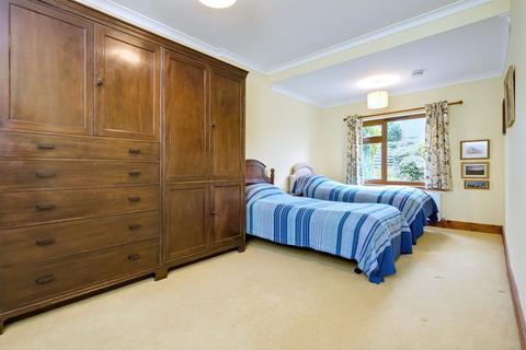 22 Spoutwells Road, Scone, Perth, PH2 6RW