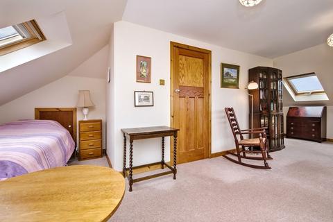 22 Spoutwells Road, Scone, Perth, PH2 6RW