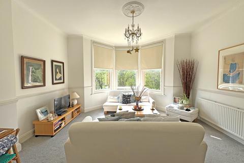 2 bedroom flat for sale, Preston Park Avenue, Brighton BN1
