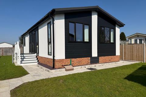 undefined, Kings Langley, Hertfordshire, WD4