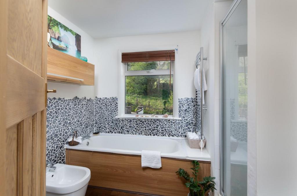 217 Bailbrook Lane Reprocessed-43.jpg