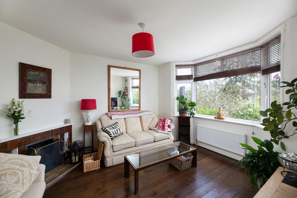 217 Bailbrook Lane Reprocessed-32.jpg