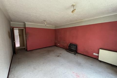 Flat 1, Sherwood Lodge, 1 Brunstead Road, Poole, BH12 1EJ