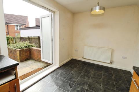 2 bedroom end of terrace house for sale, Beanland Gardens, Bradford BD6