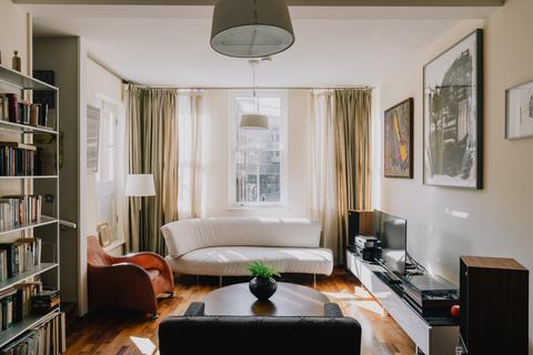 3 bedroom terraced house for sale, Calvin Street, London E1
