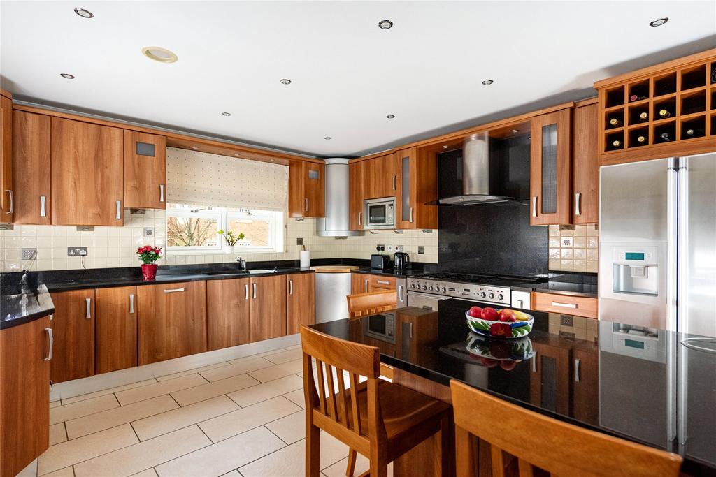 Kitchen/Dining