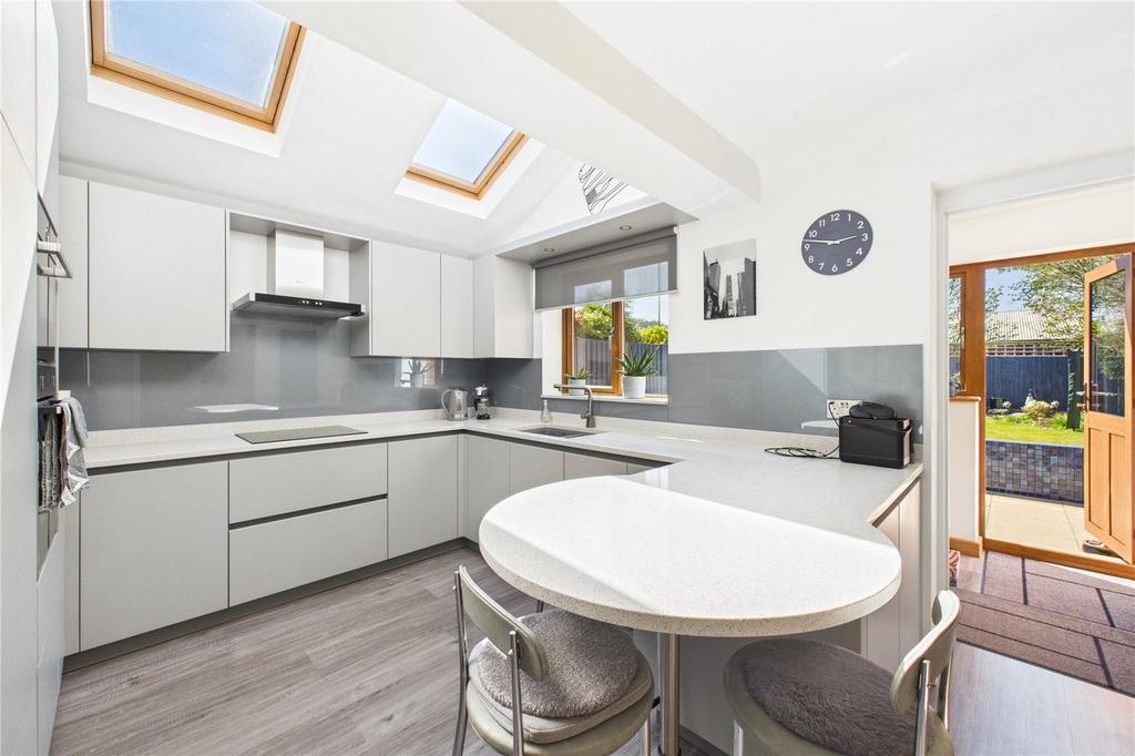 Kitchen/ Breakfast