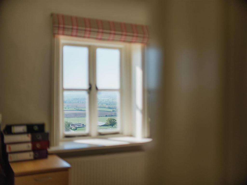 Interior34.jpg