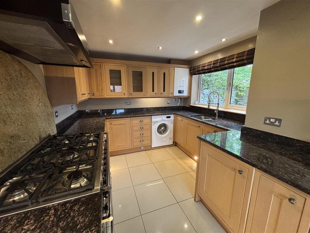 Kitchen new 4.JPEG