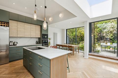 42 Pendle Road, London, SW16 6RU