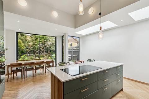 42 Pendle Road, London, SW16 6RU