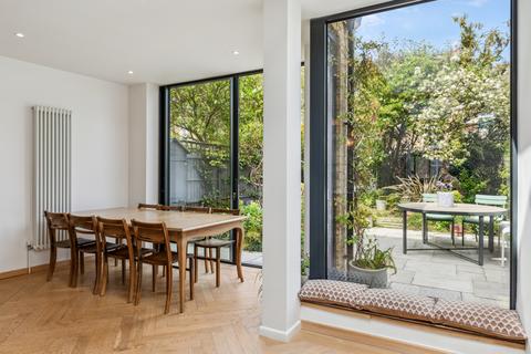 42 Pendle Road, London, SW16 6RU