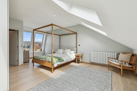42 Pendle Road, London, SW16 6RU