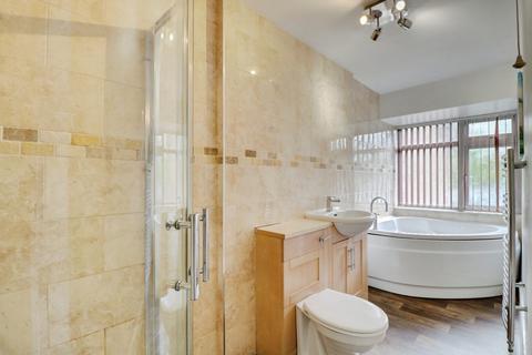 3 bedroom terraced house to rent, Wickhay, Basildon, SS15