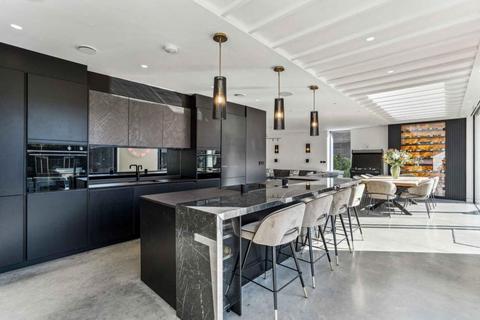 undefined, Brownlow Road, Berkhamsted, Hertfordshire, HP4