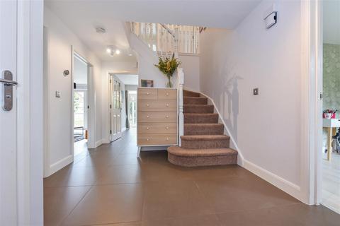 33 Appleton Close, Clanfield, Waterlooville, PO8 0ZG