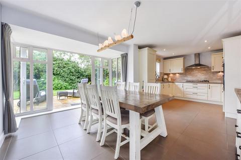 33 Appleton Close, Clanfield, Waterlooville, PO8 0ZG