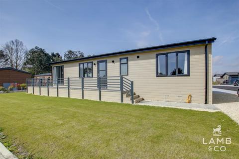 2 bedroom park home for sale, Seven Acres, St Johns Road, Clacton-on-Sea CO16
