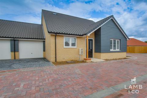 3 bedroom detached bungalow for sale, Thorpe Road, Little Clacton CO16