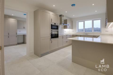 3 bedroom detached bungalow for sale, The Meadows, Little Clacton CO16