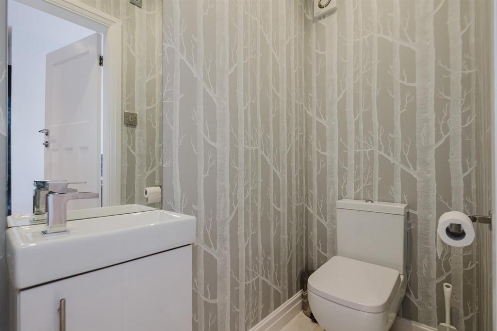 Ground Floor WC 2