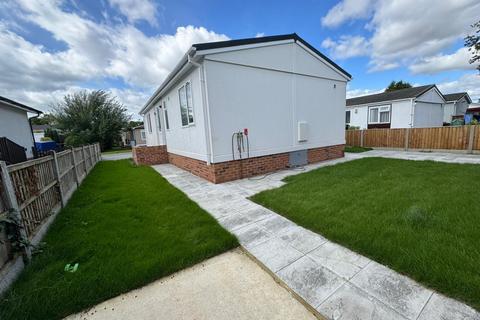 undefined, Ashford, Kent, TN27