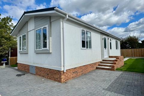 undefined, Ashford, Kent, TN27