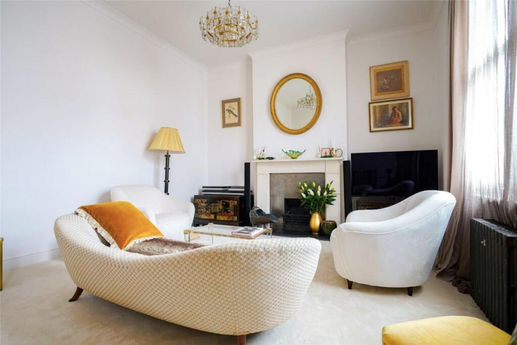 Living room, fireplace