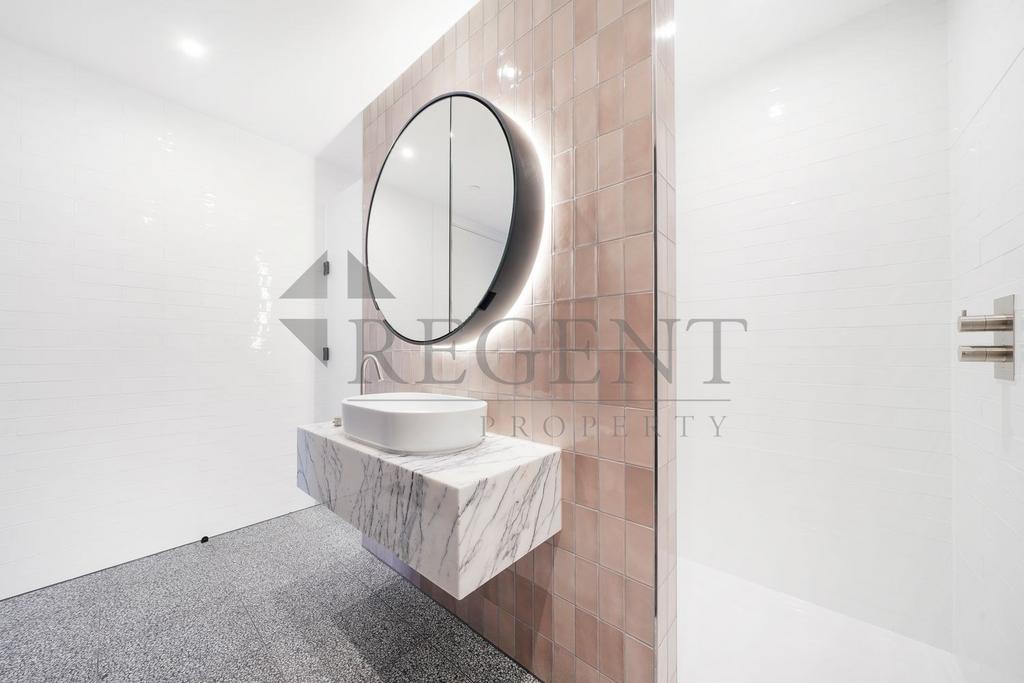 Main en-suite