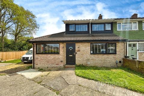 29 Beechnut Drive, Blackwater, Camberley, GU17 0DJ