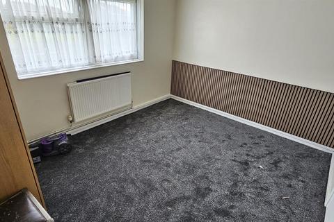 1 bedroom house to rent, Rossefield Drive, Leeds