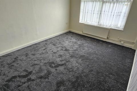 1 bedroom house to rent, Rossefield Drive, Leeds