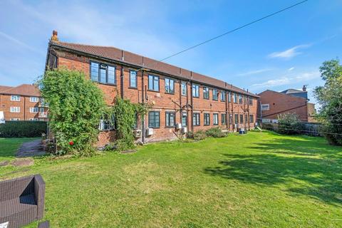 14 Thorpe Close, London, SE26 4NX