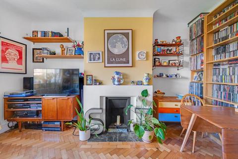 14 Thorpe Close, London, SE26 4NX