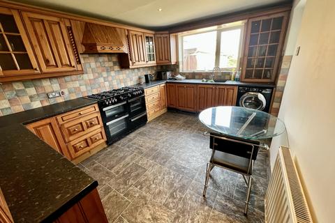 4 bedroom bungalow for sale, Avonside Avenue, Thornton FY5