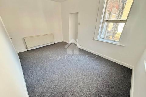 84 Frederick Street, Luton, LU2 7QS