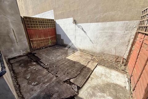 84 Frederick Street, Luton, LU2 7QS