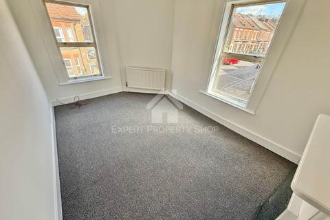 84 Frederick Street, Luton, LU2 7QS